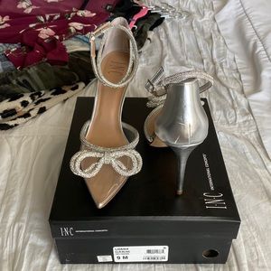 INC International Concepts
Women's Lidani Pointed-Toe Clear Vinyl Pumps